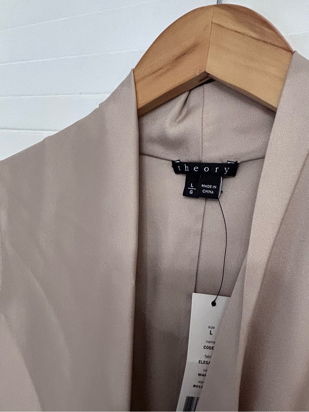 🧋MAKE OFFER🧋NWT Theory Sleeveless Codey Cowl Neck Blouse Silk Blend Sz Large - Picture 8 of 9